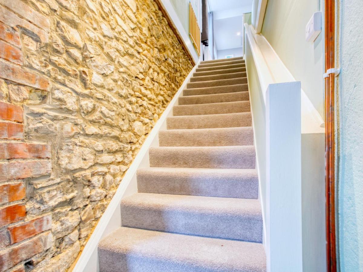 Pass The Keys Lovely 2-Bed Apartment Colyton Near Jurassic Coast ภายนอก รูปภาพ